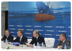 Prime Minister Vladimir Putin during a meeting on the development of the shipbuilding industry in Russia’s Far East and a socio-economic development strategy for the Far East and the Baikal Region|28 december, 2009|12:01