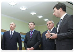 Председатель Правительства Российской Федерации В.В. Путин ознакомился с результатами первого этапа внедрения цифрового вещания на Дальнем Востоке|28 декабря, 2009|14:36