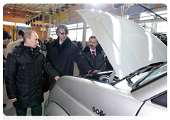 Председатель Правительства Российской Федерации В.В.Путин посетил автозавод «СОЛЛЕРС – Дальний Восток»|29 декабря, 2009|13:56