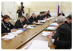 В.В.Путин провел заседание Президиума Правительства Российской Федерации|30 декабря, 2009|16:41