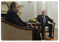 Председатель Правительства Российской Федерации В.В.Путин встретился с Министром иностранных дел Израиля А.Либерманом|4 декабря, 2009|14:33