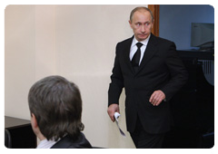 Председатель Правительства Российской Федерации В.В.Путин провел в г.Перми совещание в связи с пожаром в ночь на 5 декабря|8 декабря, 2009|15:27