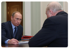 Vladimir Putin meeting with Sverdlovsk Governor Eduard Rossel|10 february, 2009|16:00