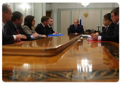 Prime Minister Vladimir Putin at a meeting on economic issues|10 february, 2009|18:00