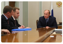 Prime Minister Vladimir Putin at a meeting on economic issues|10 february, 2009|18:00