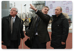 В.В.Путин посетил нефтеперерабатывающий завод «Киришинефтеоргсинтез» (ООО «КИНЕФ»)  в Ленинградской области