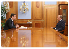 Prime Minister Vladimir Putin meeting with Deputy Prime Minister Alexander Zhukov|20 february, 2009|12:00