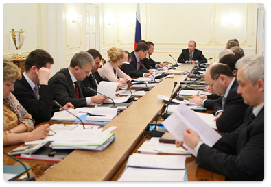 Prime Minister Putin conducts a Government meeting on economic issues