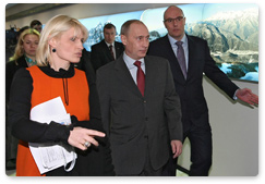 Prime Minister Vladimir Putin visited the Joint Information Centre Sochi-2014 at 4 Zubovsky Boulevard in Moscow