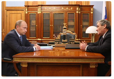 Prime Minister Vladimir Putin held a meeting with Vyacheslav Shtyrov, President of the Republic of Sakha (Yakutia)