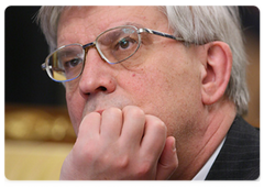 Head of Central bank of Russia Sergei Ignatiev at a Cabinet meeting|26 february, 2009|13:00