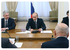 Prime Minister Vladimir Putin at the meeting with the leaders of the United Russia Party|27 february, 2009|14:00