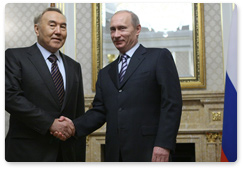 Prime Minister Vladimir Putin met with Kazakh President Nursultan Nazarbayev