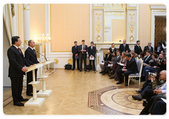 Prime Minister Vladimir Putin and European Commission President José Manuel Barroso holding a joint news conference|6 february, 2009|17:00