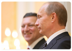 Prime Minister Vladimir Putin and European Commission President José Manuel Barroso holding a joint news conference|6 february, 2009|17:00