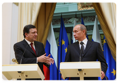 Prime Minister Vladimir Putin and European Commission President José Manuel Barroso holding a joint news conference|6 february, 2009|17:00