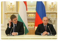 Prime Minister Vladimir Putin and Hungarian Prime Minister Ferenc Gyurcsany summarised intergovernmental consultations at a news conference|10 march, 2009|12:00