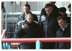 В.В.Путин осмотрел кислородно-конвертерный цех Западно-Сибирского металлургического комбината|12 марта, 2009|09:00