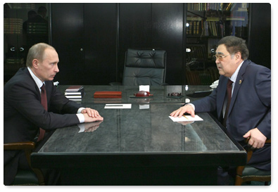 Prime Minister Vladimir Putin met with Kemerovo Region Governor Aman Tuleyev