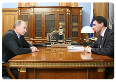 Prime Minister Vladimir Putin met with Igor Shchegolev, Minister of Telecommunications and Mass Communications|13 march, 2009|12:00