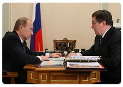 Prime Minister Vladimir Putin during a meeting with Tambov Region Governor Oleg Betin|16 march, 2009|16:00