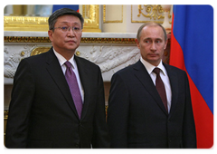 Several documents were signed following the intergovernmental talks attended by Russian Prime Minister Vladimir Putin and Mongolian Prime Minister Sanjaagiin Bayar|17 march, 2009|18:06