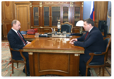 Prime Minister Vladimir Putin met with Kostroma Region Governor Igor Slyunyayev