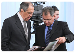 Minister of Foreign Affairs Sergei Lavrov, Emergency Situations Minister Sergei Shoigu  at the Government meeting|19 march, 2009|18:58