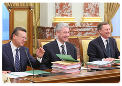 First Deputy Prime Minister Viktor Zubkov, Government's Chief of Staff Sergei Sobyanin, First Deputy Prime Minister Sergey Ivanov at the Government meeting|19 march, 2009|18:58