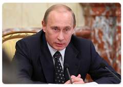 Vladimir Putin addresses Government meeting|19 march, 2009|18:58