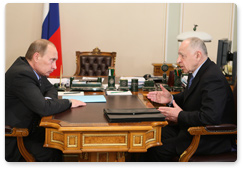 Russian Prime Minister Vladimir Putin met with Dagestan President Mukhu Aliyev