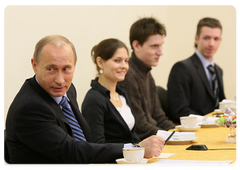 Prime Minister Vladimir Putin met with students from the Moscow Institute of Physics and Technology (MFTI) in the city of Dolgoprudny in the Moscow Region|3 march, 2009|13:00