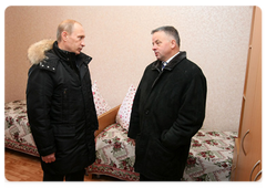 Vladimir Putin examining a new student dormitory during his visit to the Moscow Physics and Technology Institute in Dolgoprudny|3 march, 2009|13:00