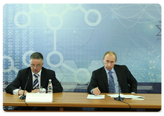 Prime Minister Vladimir Putin conducting a conference on upgrading a system of training for specialists on demand, during his visit to the Moscow Physics and Technology Institute in the city of Dolgoprudny.|3 march, 2009|15:00