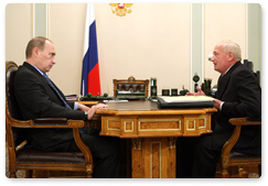 Prime Minister Vladimir Putin met with Tomsk Governor Viktor Kress