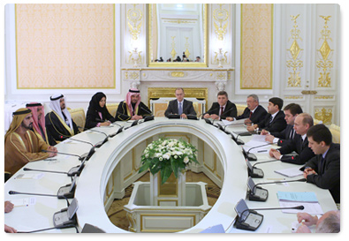 Prime Minister Vladimir Putin meets Mohammed Al Maktoum, the Prime Minister of the United Arab Emirates