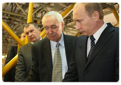 В.В.Путин посетил Центральный научно-исследовательский институт имени академика А.Н.Крылова, который занимается научными разработками в области судостроения|6 марта, 2009|16:56