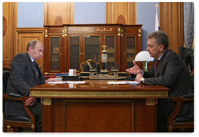Prime Minister Vladimir Putin held a working meeting with Minister of Industry and Trade Viktor Khristenko