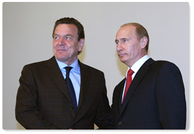 Prime Minister Vladimir Putin met with Gerhard Schroeder, the former German Chancellor and chairman of the shareholders’ committee of Nord Stream AG