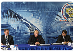 В.В.Путин провел совещание о программе развития транспортной инфраструктуры в 2009 году и антикризисных мерах в транспортном комплексе|14 апреля, 2009|19:19