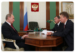 Prime Minister Vladimir Putin during a meeting with Deputy Prime Minister Igor Sechin and Gazprom CEO Alexei Miller|16 april, 2009|16:00