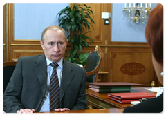 Prime Minister Vladimir Putin held a meeting with Agriculture Minister Yelena Skrynnik|17 april, 2009|12:23