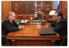 Prime Minister Vladimir Putin met with the Governor of Kurgan Region, Oleg Bogomolov