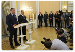 В.В.Путин и Премьер-министр Болгарии С.Станишев по итогам межправительственных переговоров сделали заявления для прессы