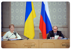 Prime Minister Vladimir Putin making a speech at a meeting of Russian-Ukrainian Committee on Economic Cooperation|29 april, 2009|12:47