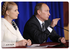 В.В.Путин и Премьер-министр Украины Ю.В.Тимошенко провели совместную пресс-конференцию|29 апреля, 2009|12:47