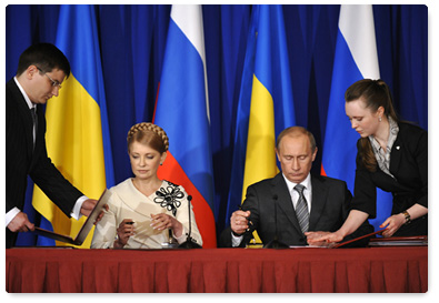 По итогам заседания Комитета по вопросам экономического сотрудничества России и Украины был подписан ряд межправительственных документов