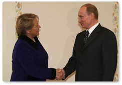 Prime Minister Vladimir Putin met with Chilean President Michelle Bachelet