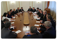 Prime Minister Vladimir Putin during a meeting with Chilean President Michelle Bachelet.|3 april, 2009|19:48