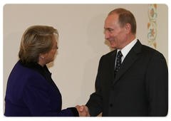 Prime Minister Vladimir Putin during a meeting with Chilean President Michelle Bachelet.|3 april, 2009|19:48